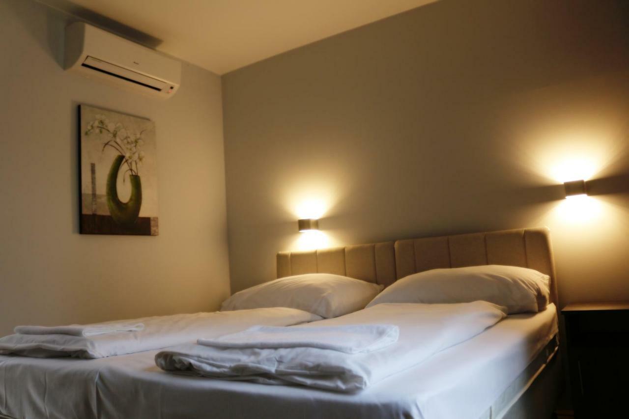 Soerpatika Vendeghaz Hotel Badacsonytomaj Buitenkant foto