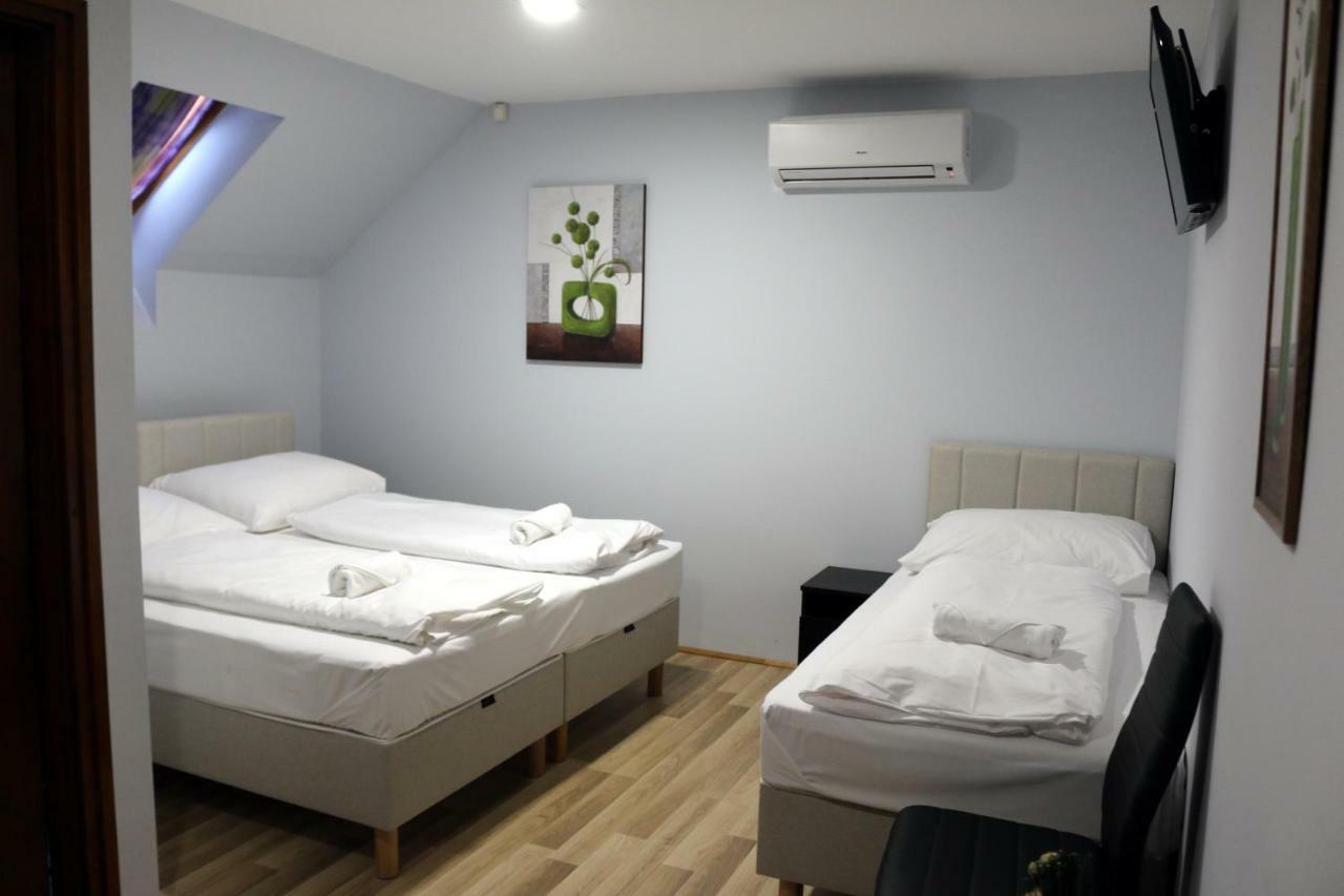 Soerpatika Vendeghaz Hotel Badacsonytomaj Buitenkant foto