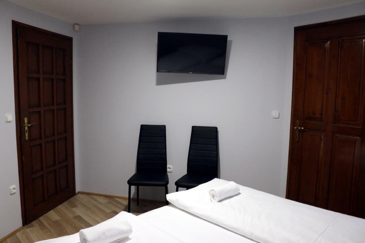 Soerpatika Vendeghaz Hotel Badacsonytomaj Buitenkant foto