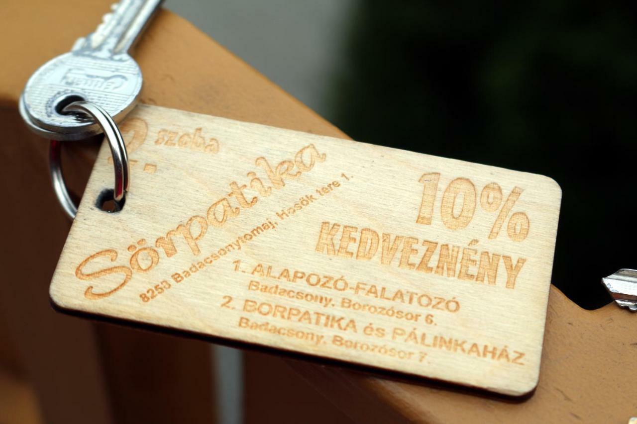 Soerpatika Vendeghaz Hotel Badacsonytomaj Buitenkant foto